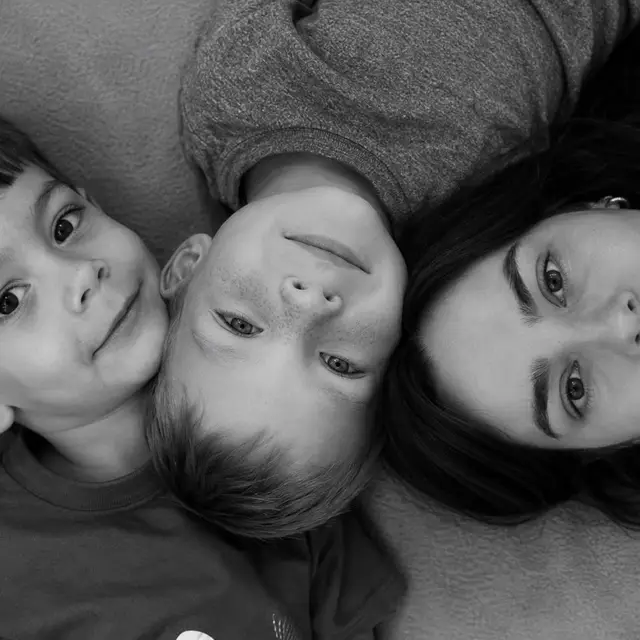 Apoya a Kristina: El viaje de una madre soltera para asegurar el futuro de sus hijos - foto 1 de 4