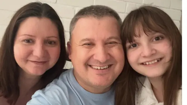 ICE took my husband. Help bring him home! We are raising funds for a lawyer. - photo 2 of 5